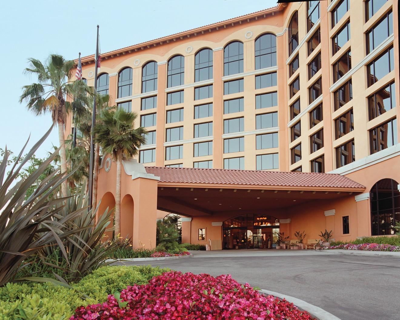 Delta Hotels By Marriott Anaheim Гардън Гроув Екстериор снимка