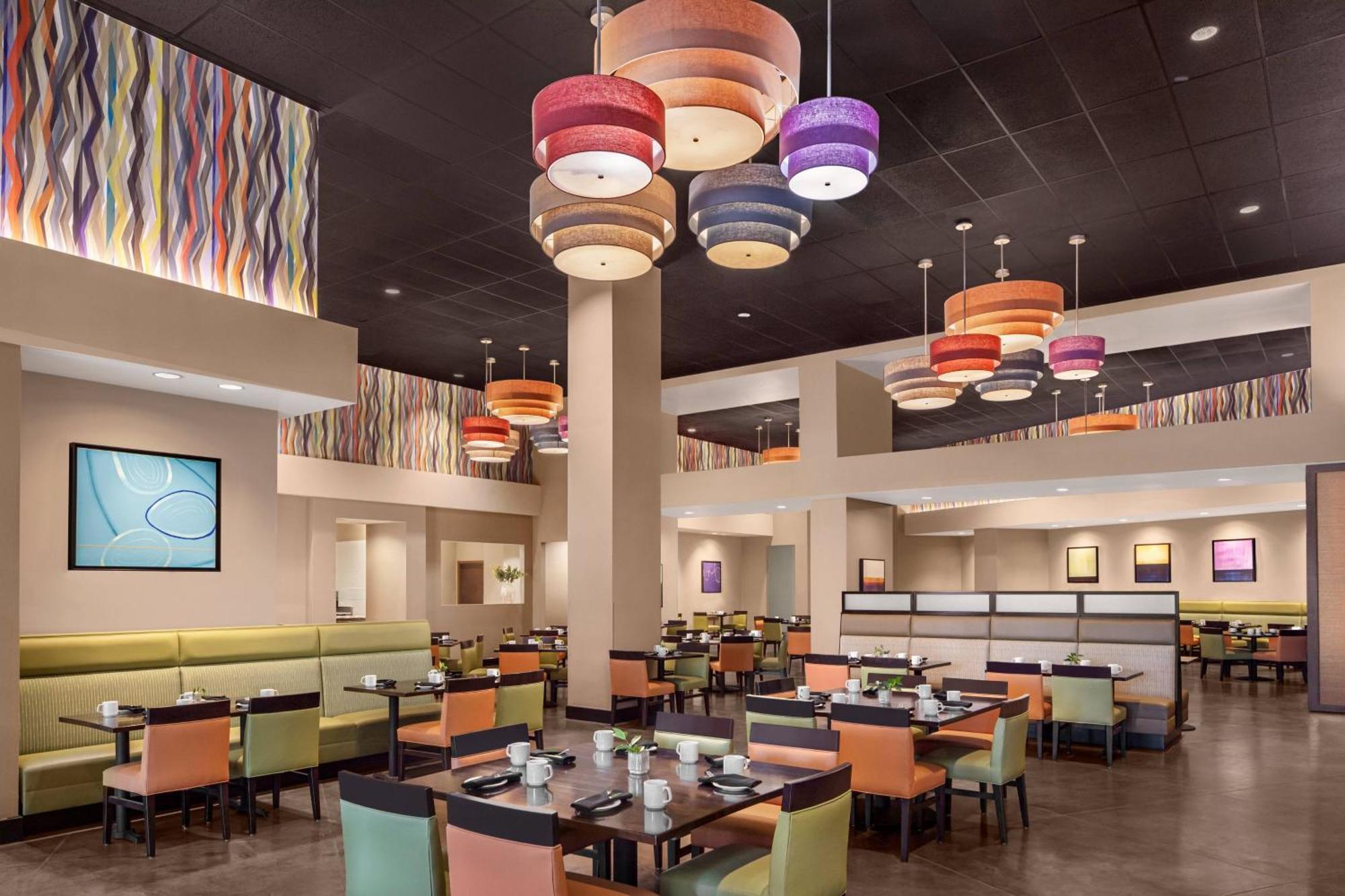 Delta Hotels By Marriott Anaheim Гардън Гроув Екстериор снимка