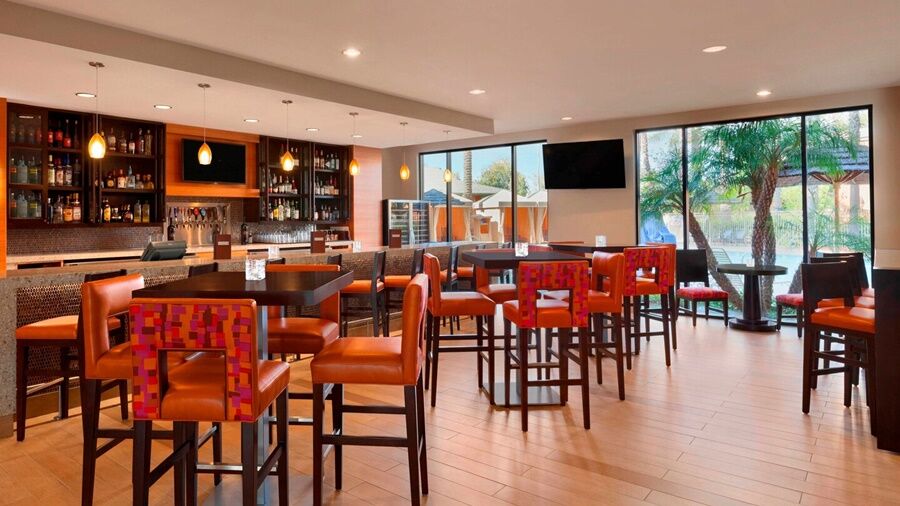 Delta Hotels By Marriott Anaheim Гардън Гроув Екстериор снимка